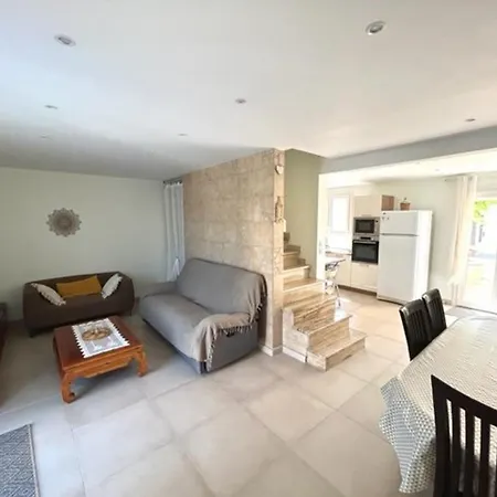 Villa Maison Climatisee 5 Pieces Avec Jardin Prive Et Parking, Proche Gare Et Centre A - Fr-1-388-217 Argeles-sur-Mer